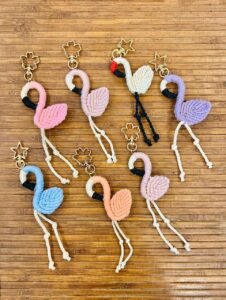 Cordraits_Akku Macramé Flamingo Charm – flamingo Bliss- Pack of 1