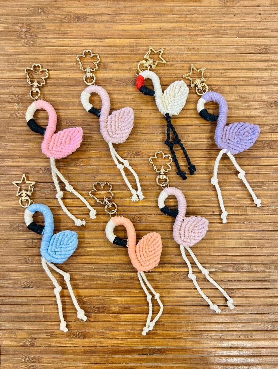 Cordraits_Akku Macramé Flamingo Charm – flamingo Bliss- Pack of 1